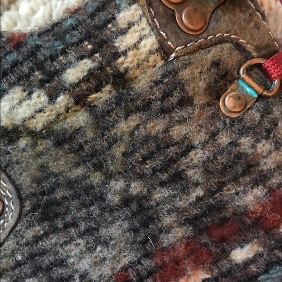 Woolrich Leather and Wool Boots - Picture 8 of 8